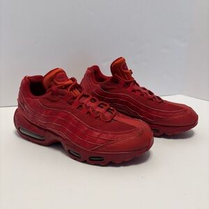 Nike Air Max 95 Varsity Triple Red Athletic Shoes Men's Size 8.5